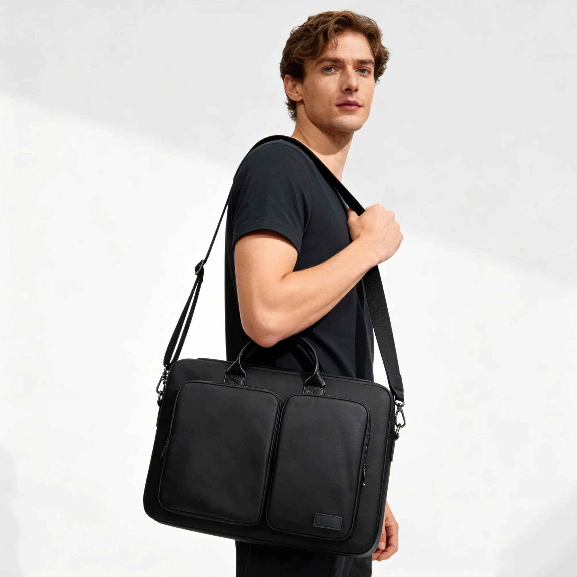 Borsa Porta PC, Custodia PC 16 Pollici Impermeabile, Borsa Tracolla Laptop con Tracolla e Maniglia, 360° Protezione Custodia Computer Compatibile con Macbook Pro 16 M4 M3 M2 M1, Nero