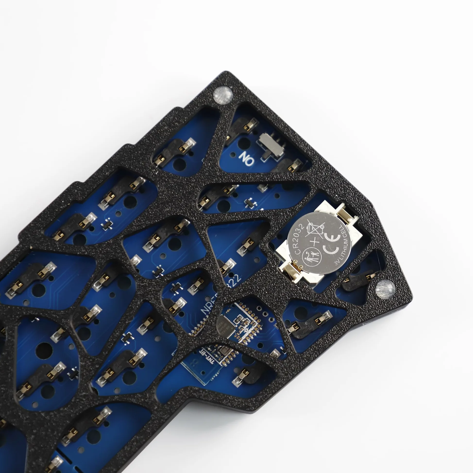 YMDK Corne V4 Tastiera Wireless Split 2.4Ghz 46 Tasti Ergonomico Hotswappable Layout 40% Flacone in Resina 3D Tutti I Tasti Programmabili Mini Kit Tastiera Da Gioco Indipendente