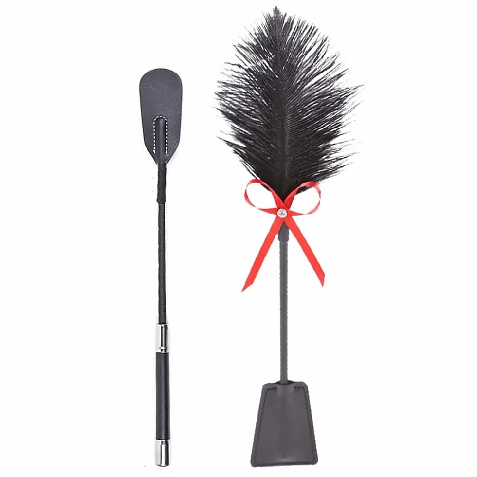 Frusta Piume Erotica 35cm Manico Pelle Spanking Paddle BDSM Sex Toys