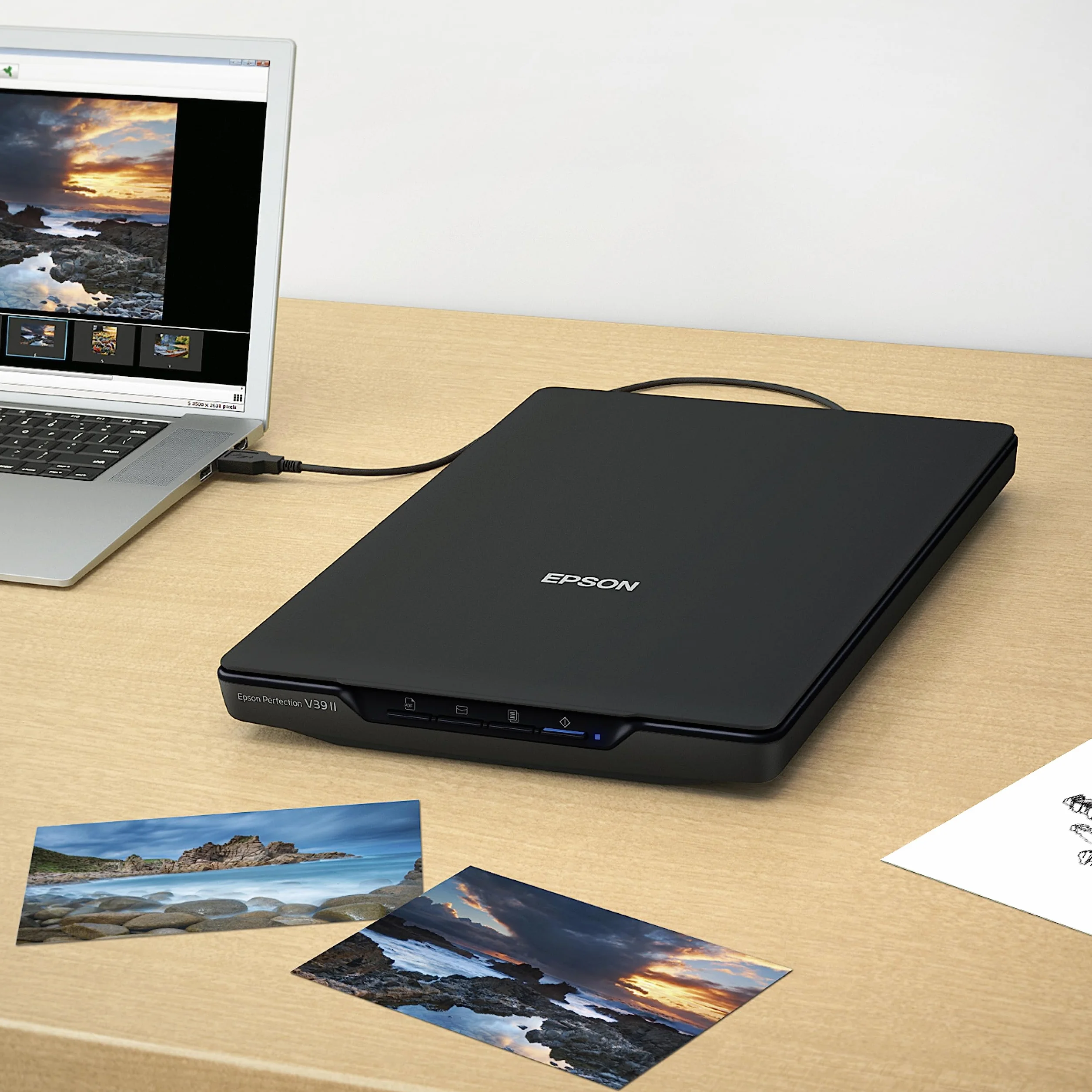 Epson Perfection V39 II - Scanner piatto per foto e documenti a colori con risoluzione ottica 4800 dpi, scansione su cloud, alimentazione USB e coperchio rimovibile
