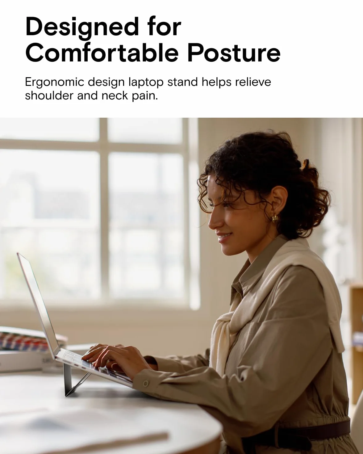 MOFT Supporto per computer portatile, adesivo per la dissipazione del calore, con 2 angoli di visione regolabili, supporto pieghevole e portatile, compatibile con laptop da 11 a 16 pollici, blu navy